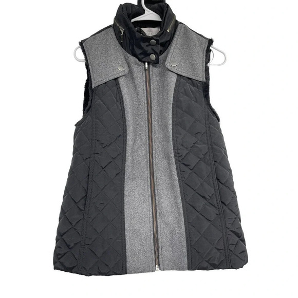 Tart Collections Jackets & Blazers - Tart Collections Donnah Wool Blend Gray Quilted Faux Fur Lined Vest Size XS